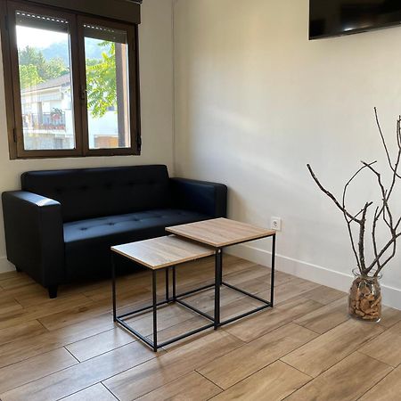 Apartamentos Los Pocillos 洛索亚河畔加尔甘蒂利亚 外观 照片