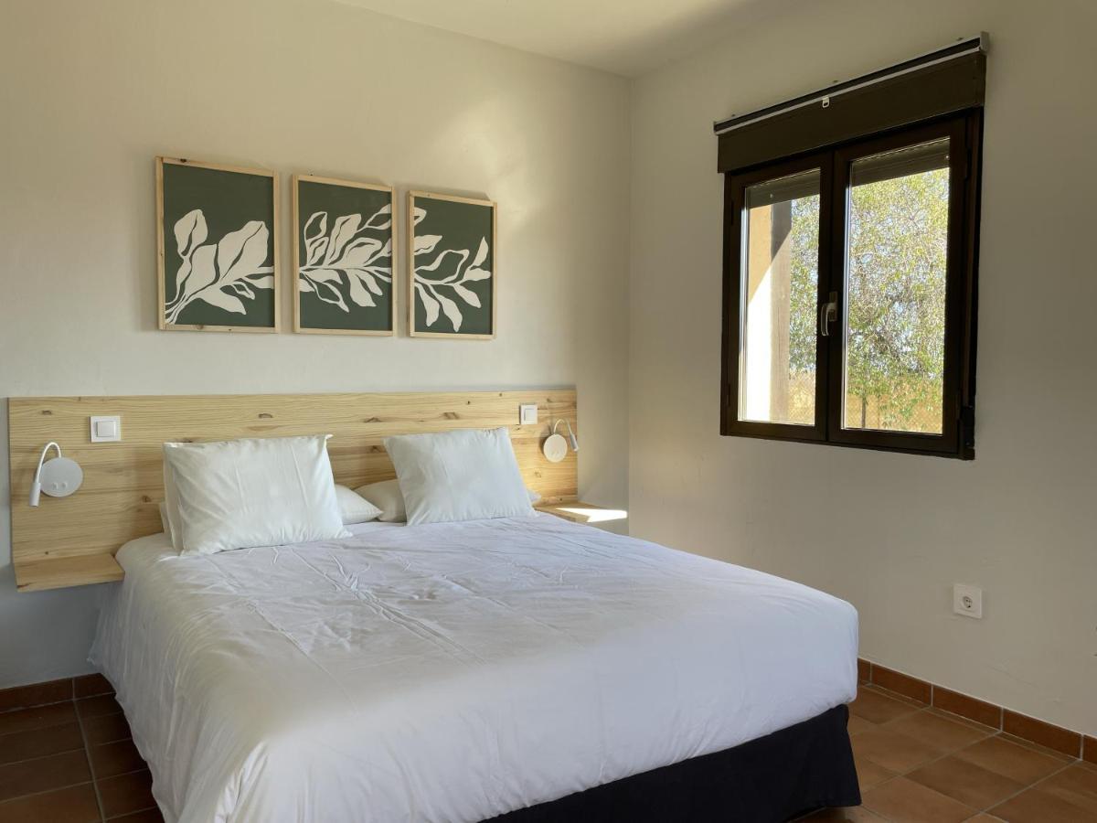 Apartamentos Los Pocillos 洛索亚河畔加尔甘蒂利亚 外观 照片