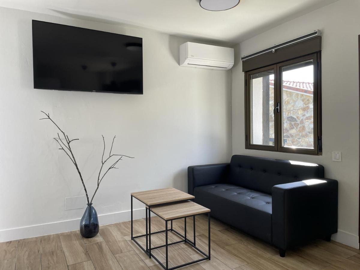 Apartamentos Los Pocillos 洛索亚河畔加尔甘蒂利亚 外观 照片
